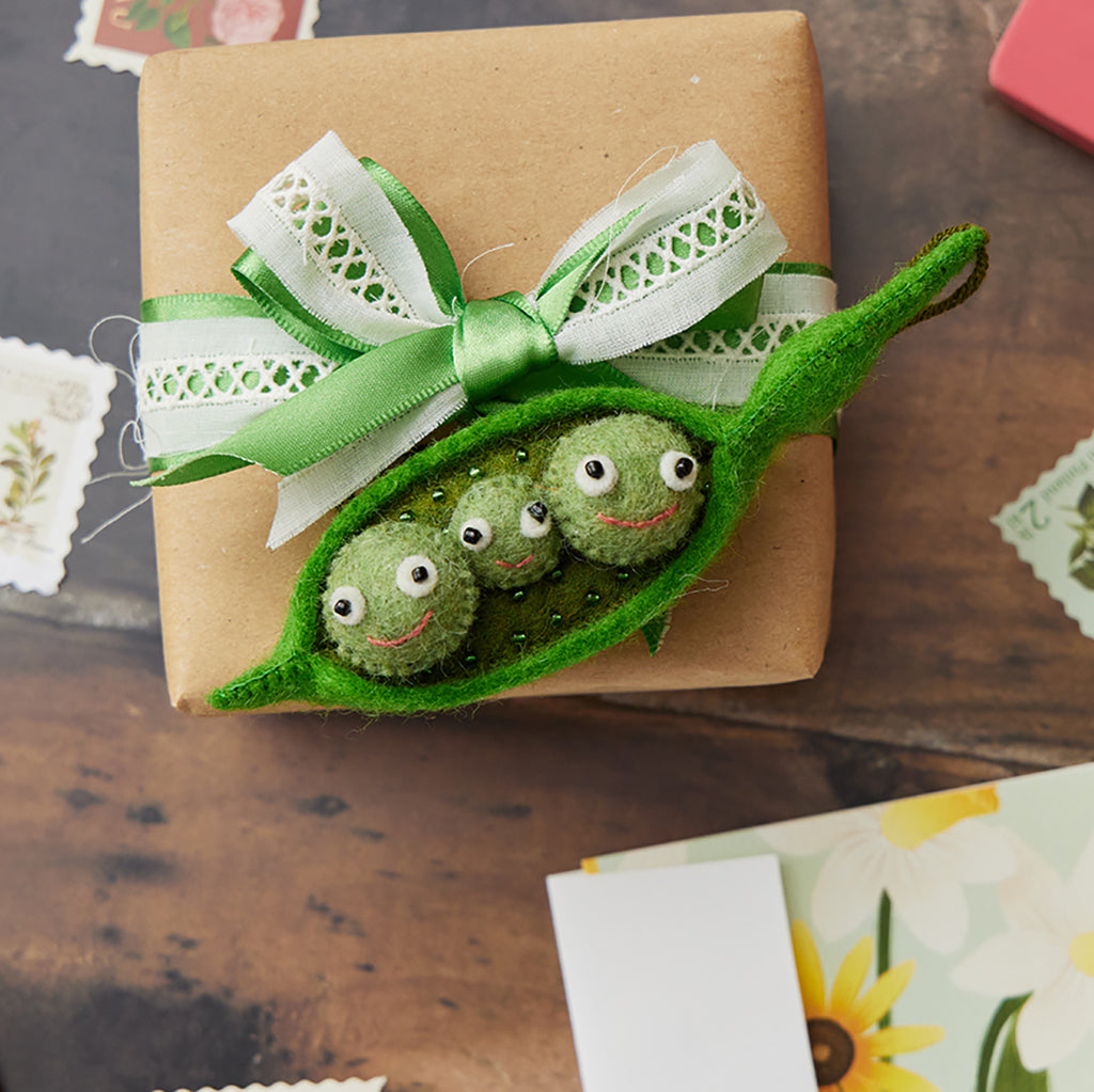 Peas Pod Ornament