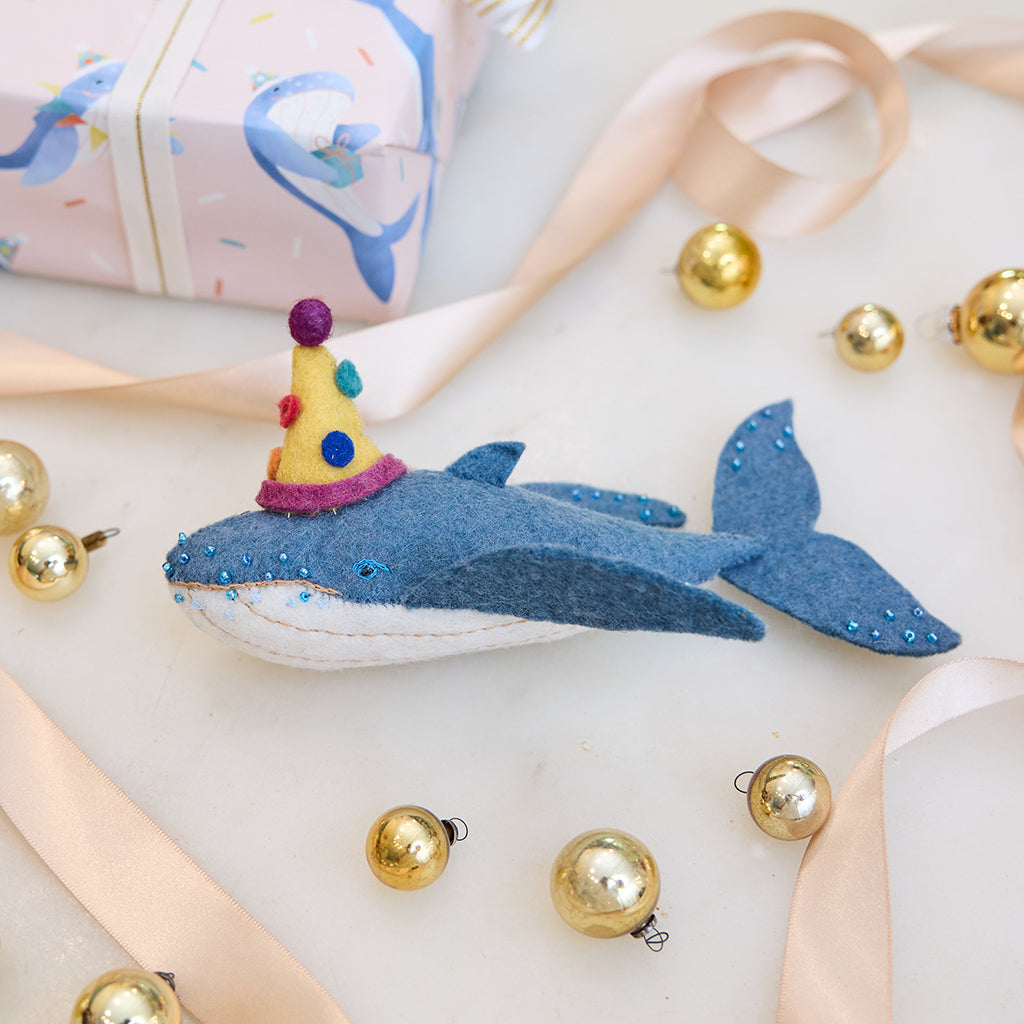 Party Splash Humpback Ornament